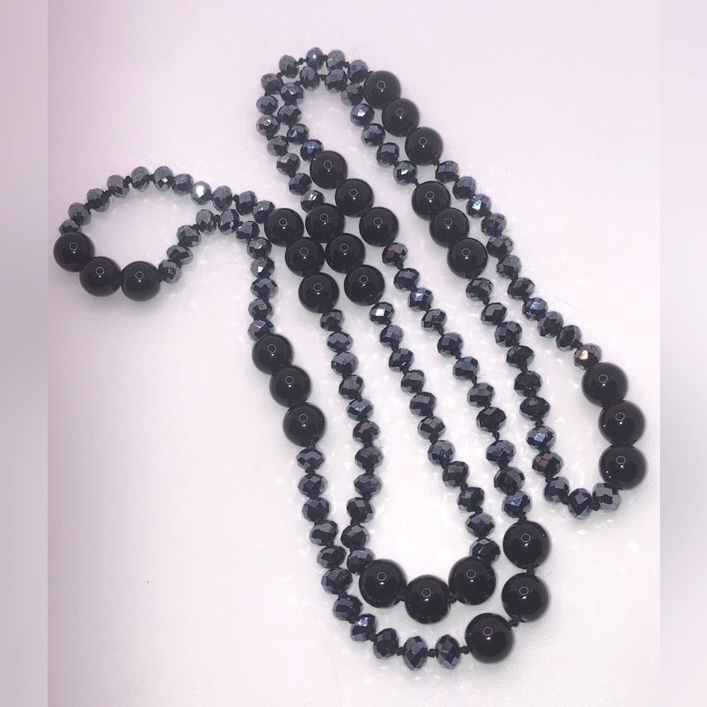 Vtg Black Grey Iridescent Facetted Crystal & Black Ball Heavy Long Necklace 46”